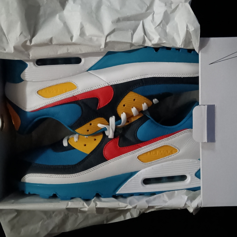 Nike Air Max - Picture 2 of 8
